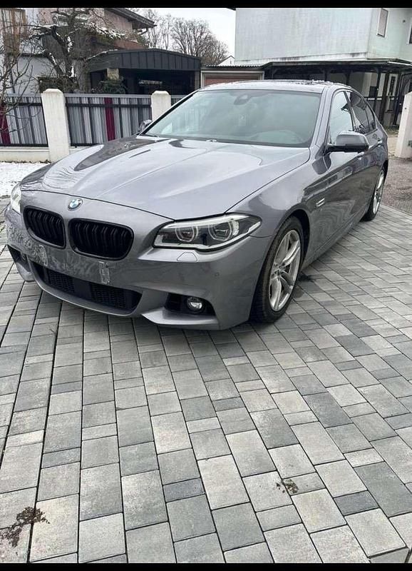 Gebraucht BMW 530 258 PS (189 kW) 2015 Limousine