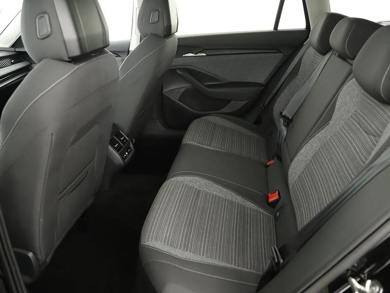 Gebraucht Skoda Superb Selection 150 PS (110 kW) 2024 Schwarz  metallic Kombi