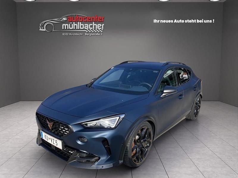 Mittelblau normal Gebraucht 2023 Cupra Formentor VZ SUV | € 69.990 - Bild 1/4