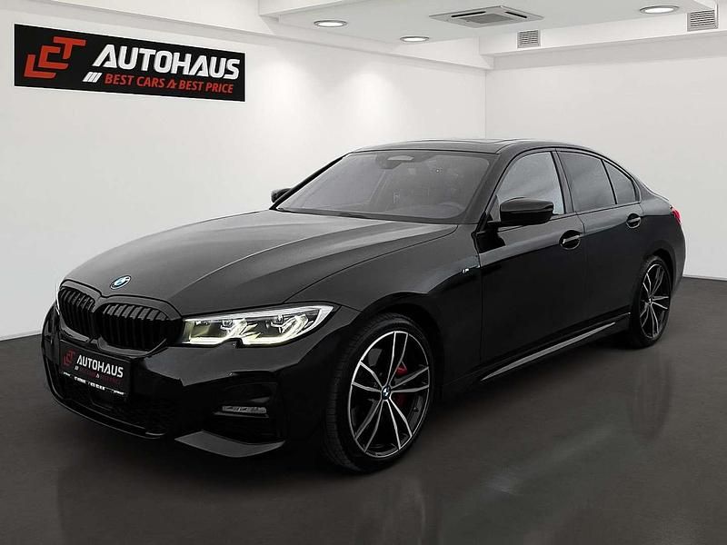 Schwarz Gebraucht 2020 BMW 320 Shadowline Limousine | € 31.880 (Fairer Preis) - Bild 1/4