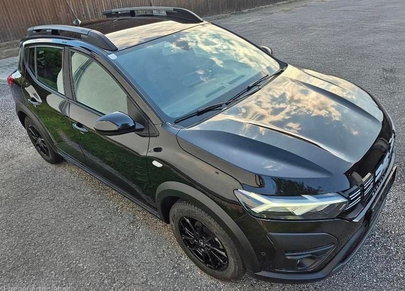 Gebraucht 2023 Dacia Sandero Comfort Plus Kleinwagen | € 17.800 (Guter Preis) - Bild 1/4