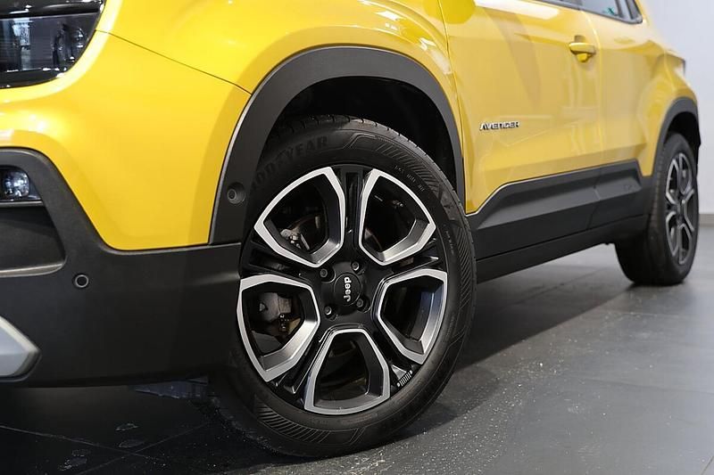 Gebraucht Jeep Avenger EV 114 kW (156 PS) 2023 Gelb SUV