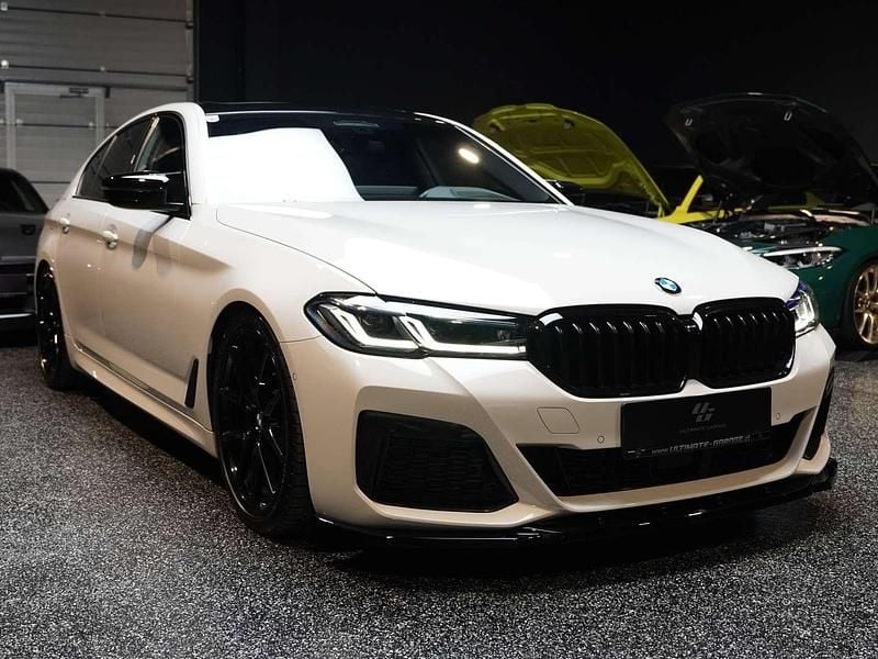 Gebraucht BMW 530 M Sport 286 PS (210 kW) 2022 Weiß Limousine