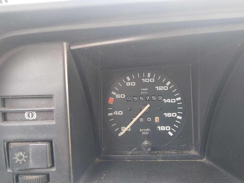 Gebraucht VW T3 69 PS (50 kW) 1990 Silber Van