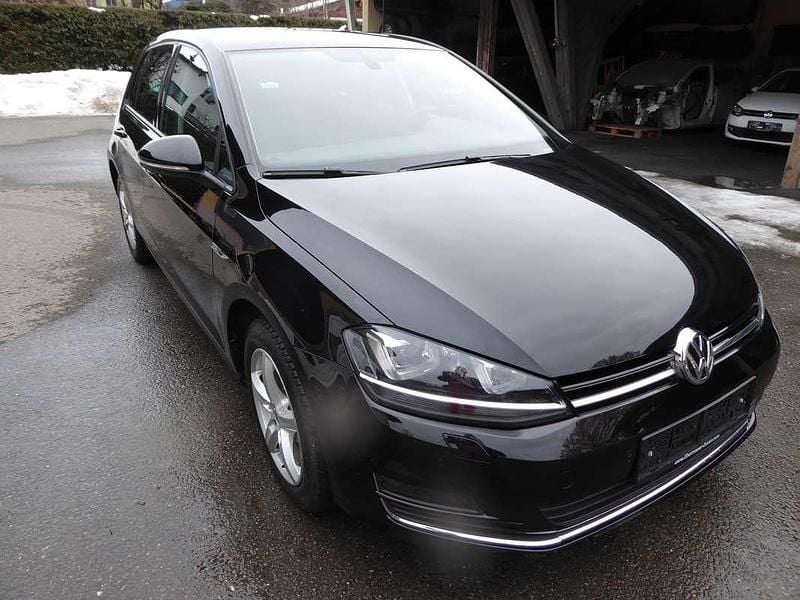 Gebraucht VW Golf VII LOUNGE 110 PS (80 kW) 2015 Schwarz Limousine