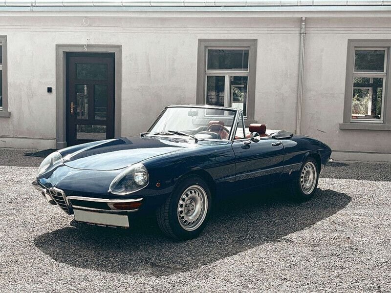 Blau Gebraucht 1968 Alfa Romeo Spider Veloce Cabrio | € 69.000 - Bild 1/4