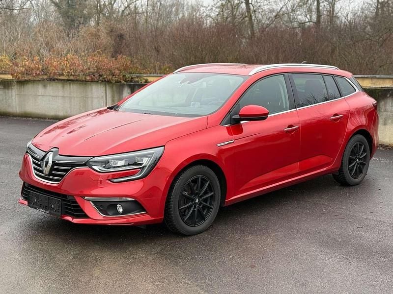 Orange Gebraucht 2017 Renault Mégane GrandTour Bose Edition Kombi | € 11.990 (Fairer Preis) - Bild 1/4