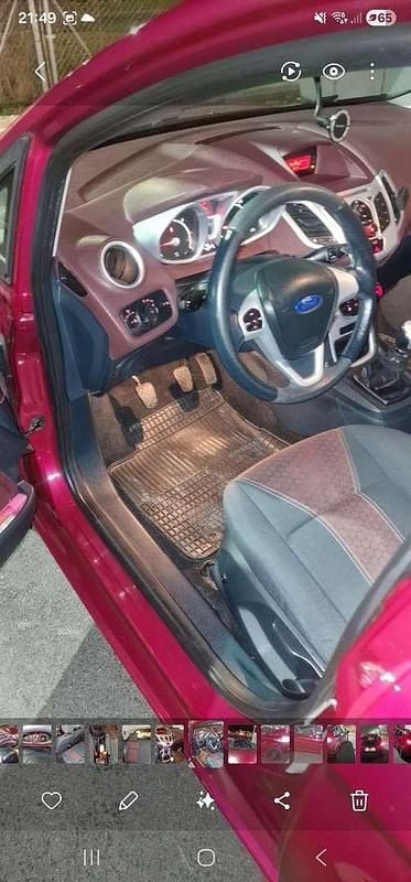 Gebraucht Ford Fiesta Titanium 68 PS (50 kW) 2008 Rot Kleinwagen