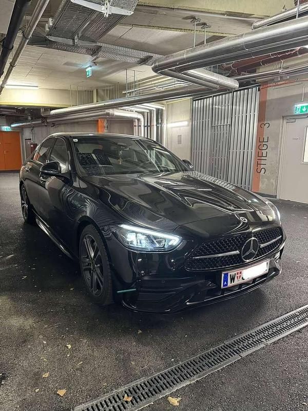Gebraucht Mercedes C220 AMG 200 PS (147 kW) 2023 Schwarz Limousine