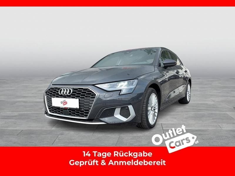 Grau Gebraucht 2022 Audi A3 Advanced Limousine | € 24.590 (Fairer Preis) - Bild 1/4