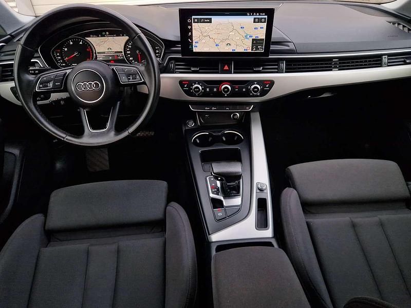 Gebraucht Audi A4 Ambiente 163 PS (119 kW) 2022 Weiß Kombi