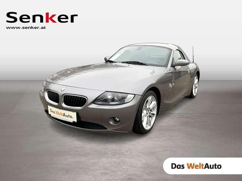 Mittelgrau normal Gebraucht 2004 BMW Z4 Cabrio | € 17.990 - Bild 1/4