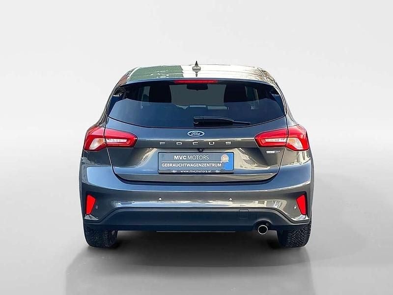 Gebraucht Ford Focus Cool & Connect 125 PS (91 kW) 2021 Grau Limousine