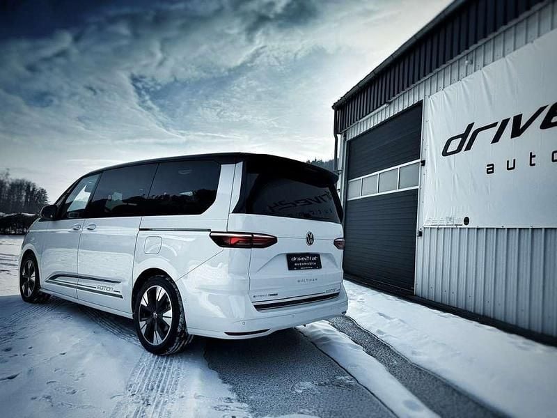 Neu VW Multivan Edition 177 PS (130 kW) 2025 Weiß Van