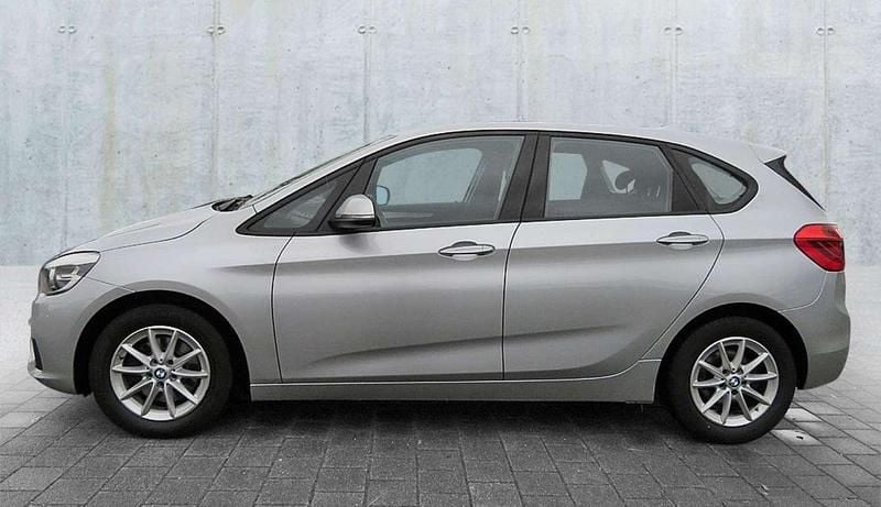 Silber Gebraucht 2015 BMW 218 Kombi | € 10.490 (Superpreis) - Bild 1/4