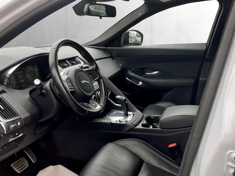 Gebraucht Jaguar E-Pace R-Dynamic 179 PS (131 kW) 2019 Weiß SUV