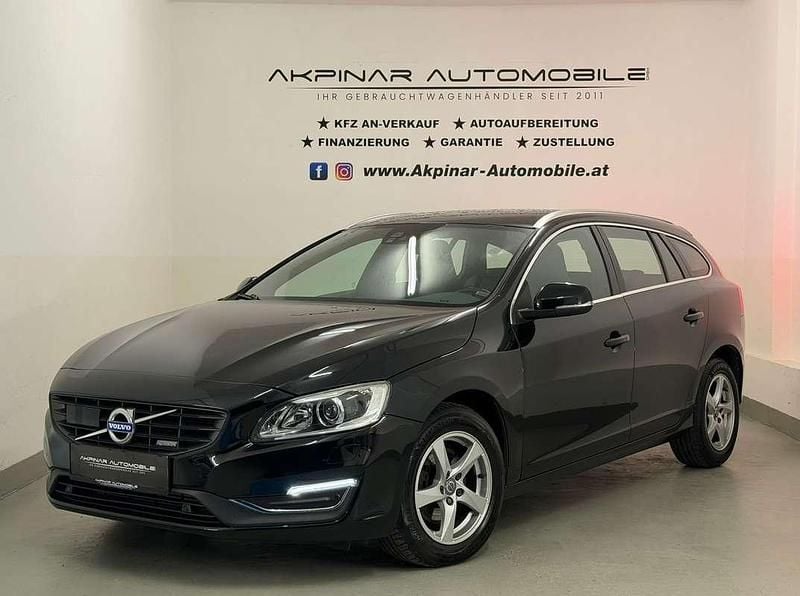 Gebraucht Volvo V60 190 PS (139 kW) 2017 Schwarz Kombi