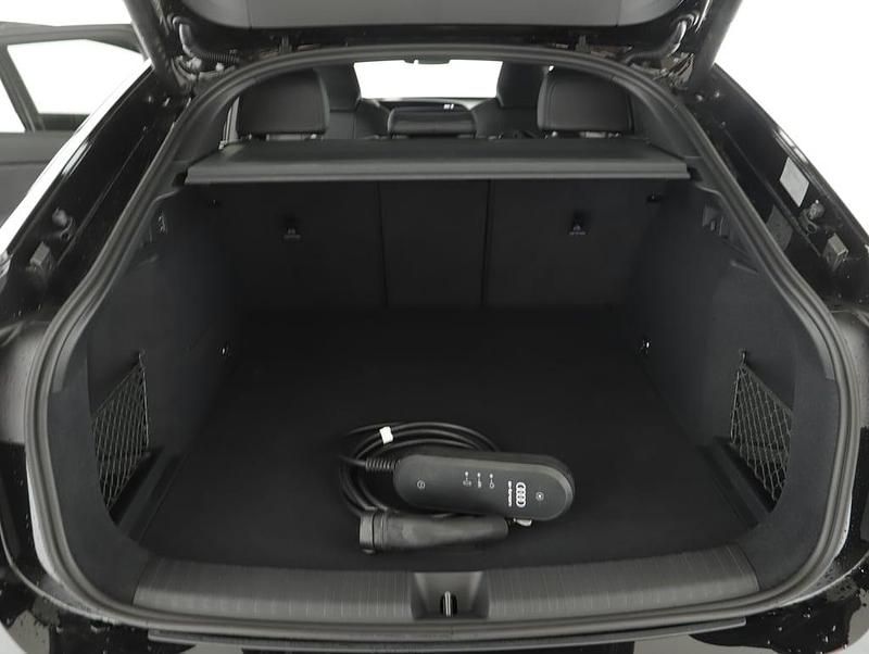 Gebraucht Audi Q6 Sportback e-tron Performance 225 kW (306 PS) 2026 Schwarz  metallicperleffektno SUV