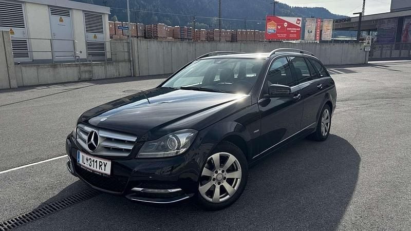 Schwarz Gebraucht 2011 Mercedes C200 Kombi | € 9.900 (Guter Preis) - Bild 1/4