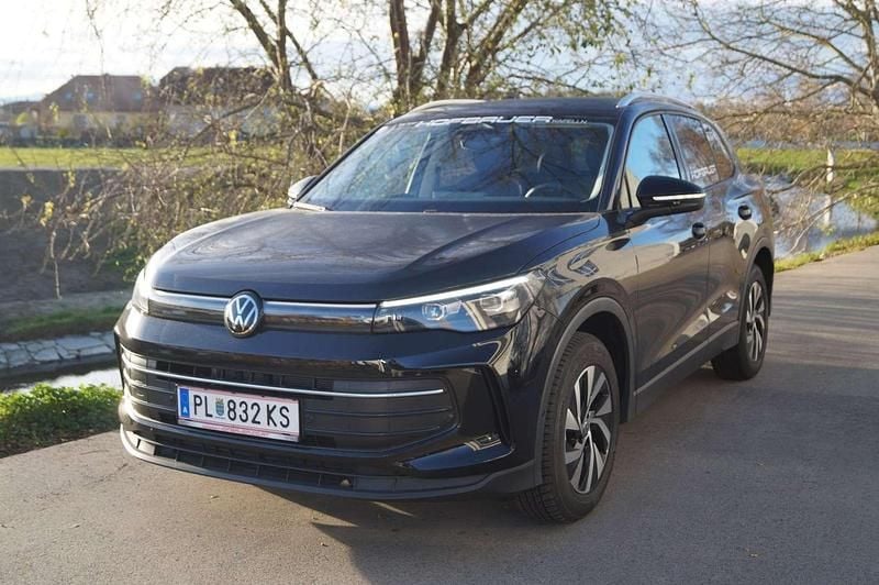 Schwarz Gebraucht 2024 VW Tiguan SUV | € 38.290 (Fairer Preis) - Bild 1/4