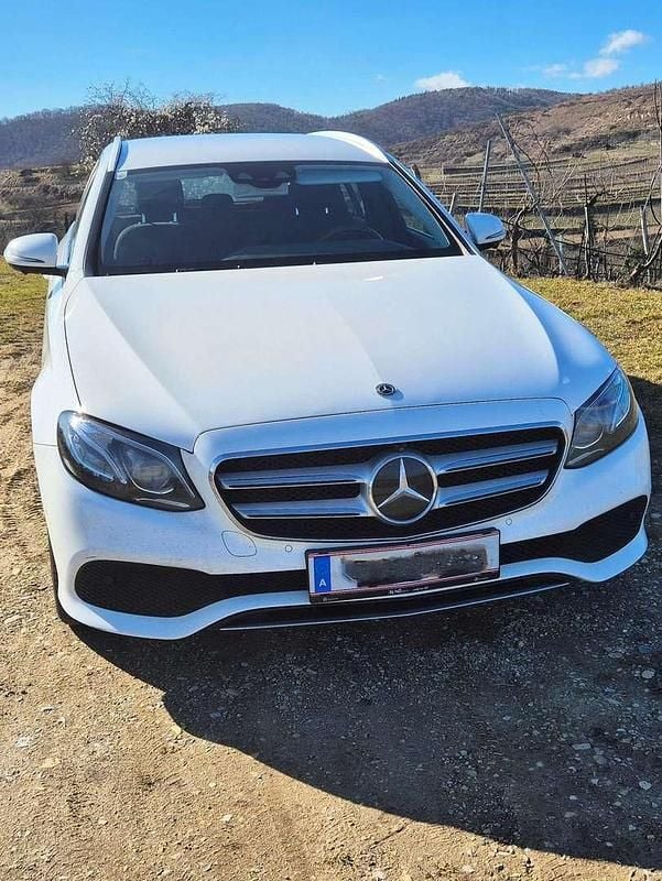 Gebraucht Mercedes E200 Avantgarde 150 PS (110 kW) 2017 Weiß Kombi