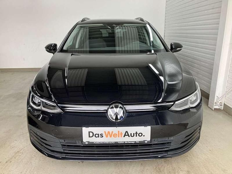 Gebraucht VW Golf VIII Life 116 PS (85 kW) 2023 Schwarz  metallicperleffektno Kombi