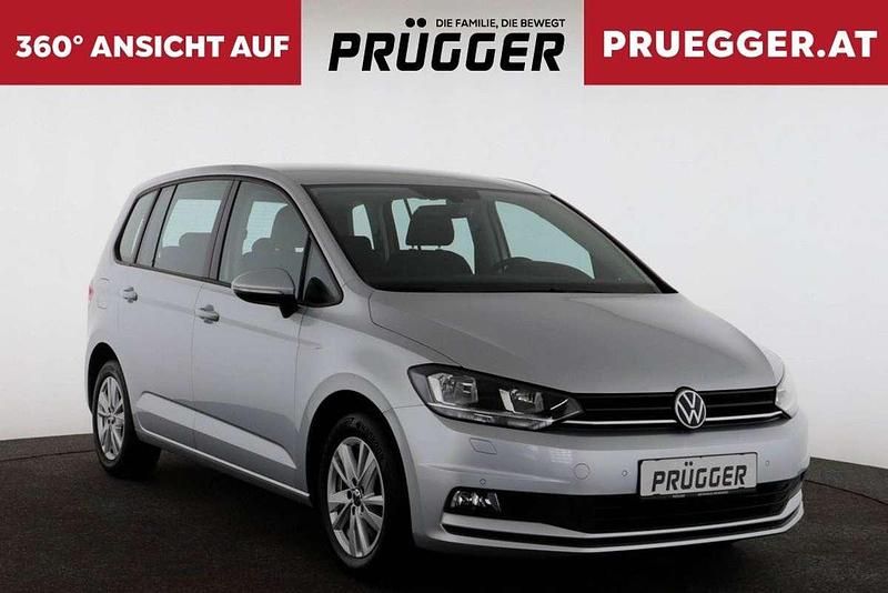 Gebraucht VW Touran 122 PS (89 kW) 2022 Silber Van / Kleinbus