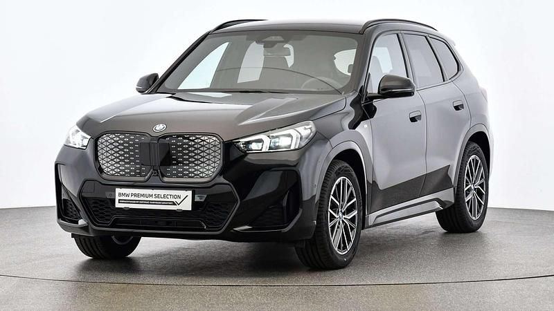 Gebraucht BMW iX1 Shadowline 225 kW (306 PS) 2024 Schwarz SUV