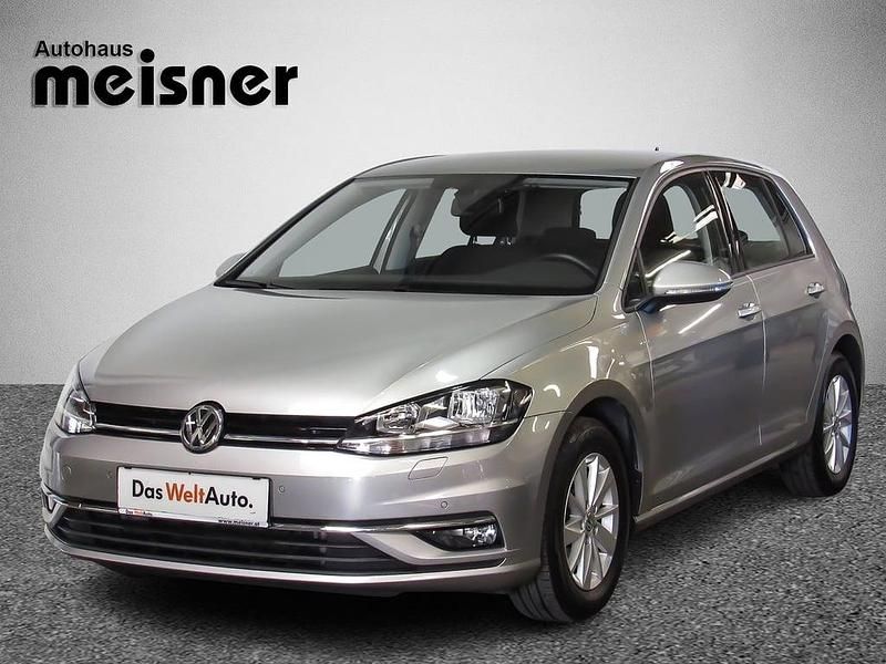 Silber metallic Gebraucht 2017 VW Golf VII Limousine | € 12.960 (Fairer Preis) - Bild 1/4