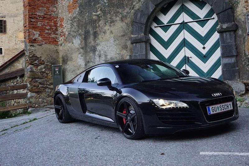Schwarz Gebraucht 2008 Audi R8 Coupé Design Coupé | € 64.900 - Bild 1/4