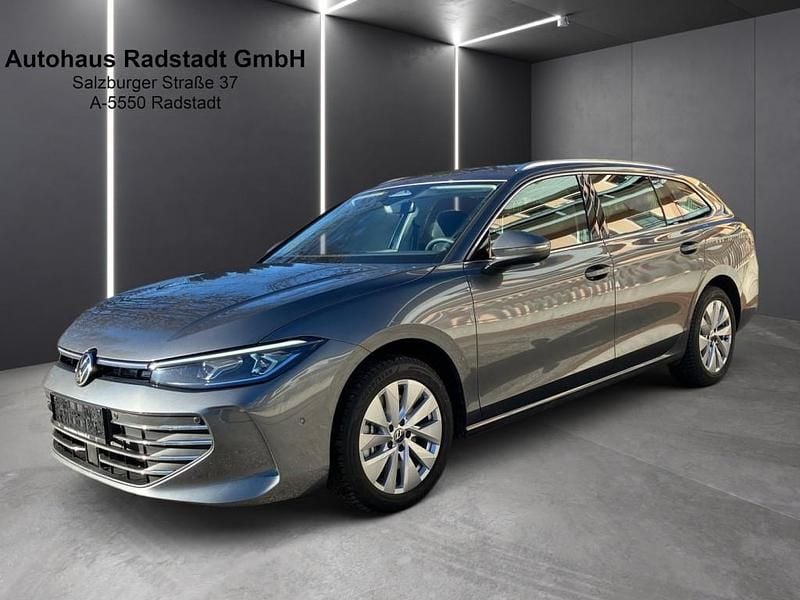 Neu VW Passat Business 193 PS (141 kW) 2025 Mittelgrau  normal Kombi