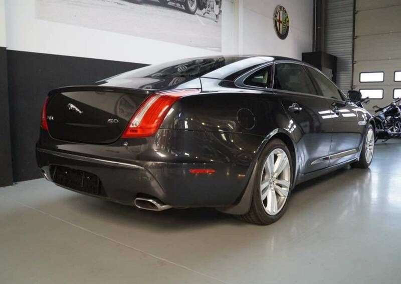 Gebraucht Jaguar XJ 385 PS (283 kW) 2011 Grau Limousine
