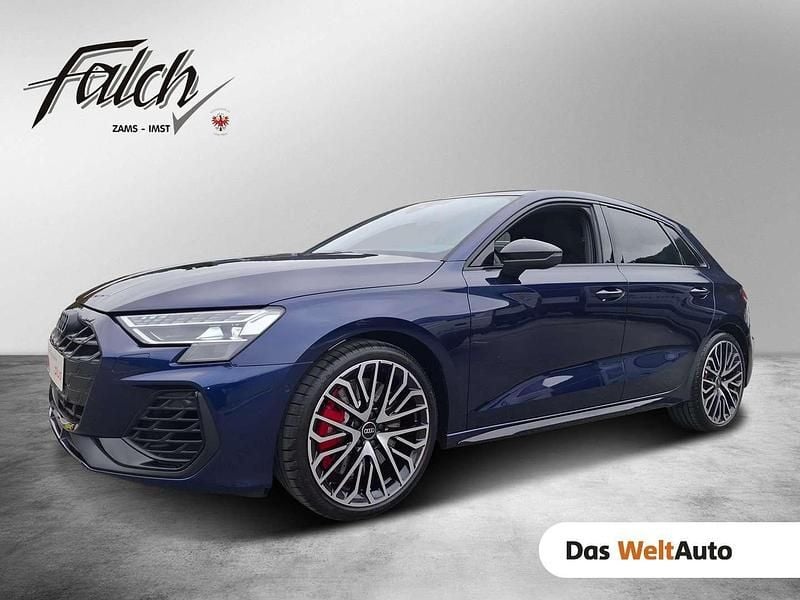 Blau Gebraucht 2024 Audi S3 Limousine | € 65.950 - Bild 1/4