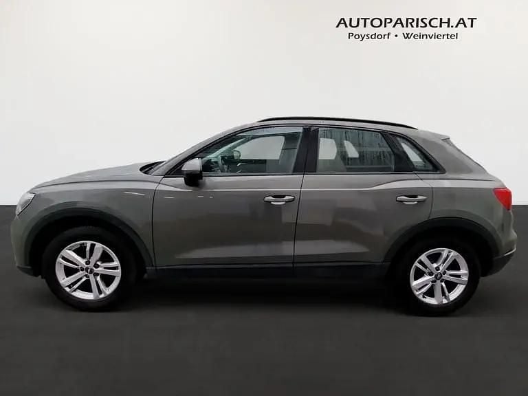 Gebraucht Audi Q3 Ambiente 150 PS (110 kW) 2019 Mittelgrau  metallic SUV