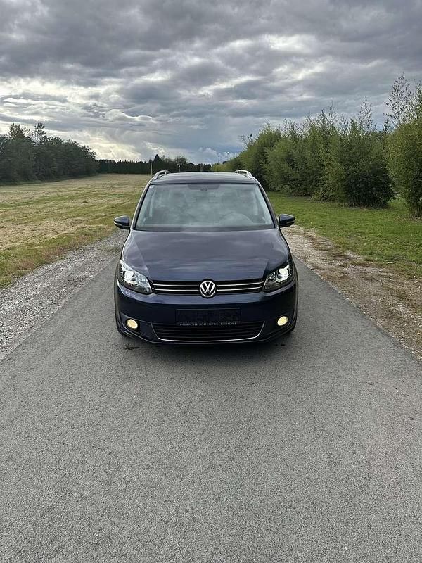Blau Gebraucht 2012 VW Touran Van / Kleinbus | € 8.800 (Guter Preis) - Bild 1/4