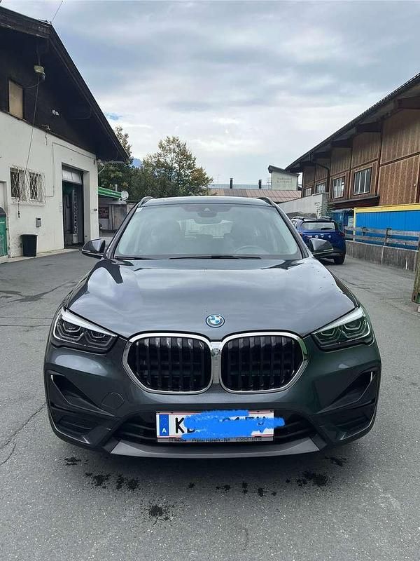 Gebraucht BMW X1 125 PS (91 kW) 2022 Grau SUV
