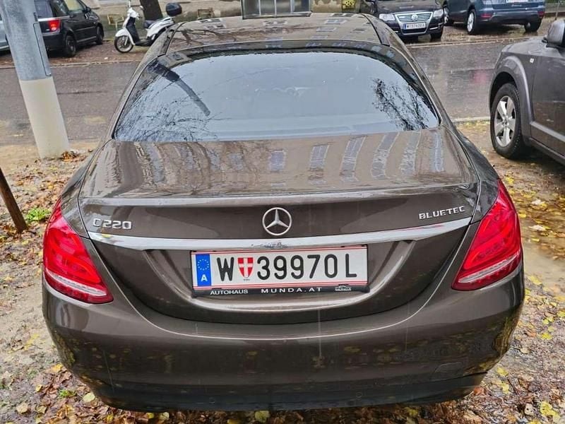 Gebraucht Mercedes C220 170 PS (125 kW) 2014 Braun Limousine