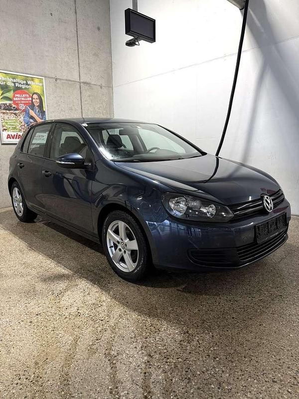 Blau Gebraucht 2011 VW Golf VI Comfortline Kleinwagen | € 7.200 (Etwas zu teuer) - Bild 1/4
