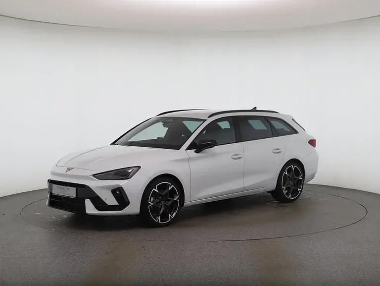 Gebraucht Cupra Leon 150 PS (110 kW) 2025 Weiss  metallic Kombi