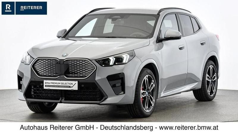Gebraucht BMW iX2 Luxury Line 150 kW (204 PS) 2025 Grau SUV