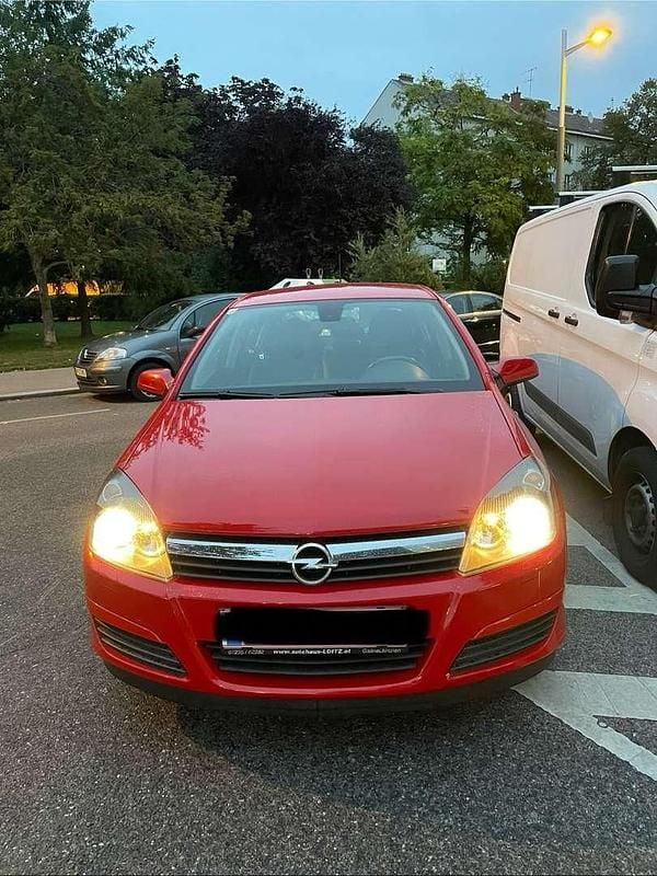 Gebraucht Opel Astra 90 PS (66 kW) 2005 Rot Limousine