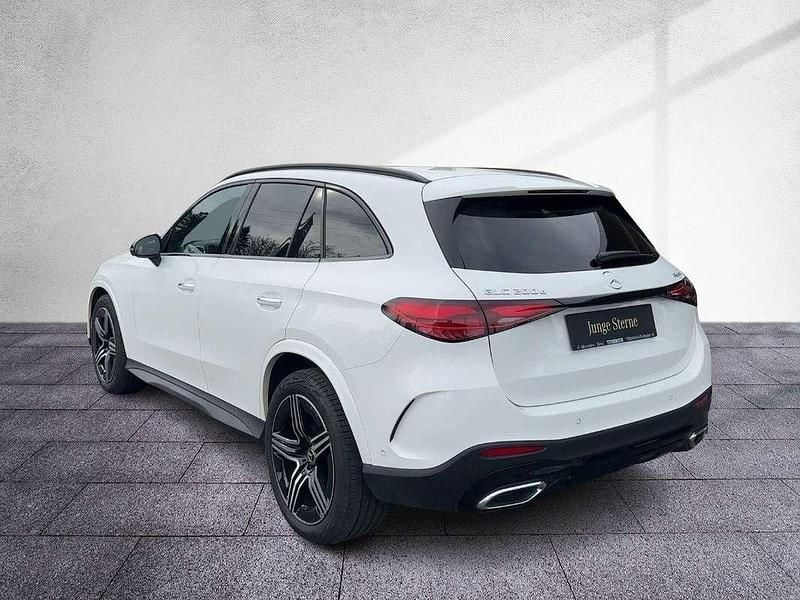 Gebraucht Mercedes GLC200 AMG line 197 PS (144 kW) 2025 Weiß SUV