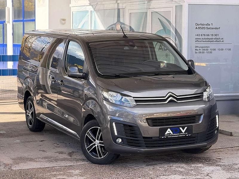 Grau Gebraucht 2017 Citroën Jumpy Comfort Van / Kleinbus | € 9.499 (Fairer Preis) - Bild 1/4