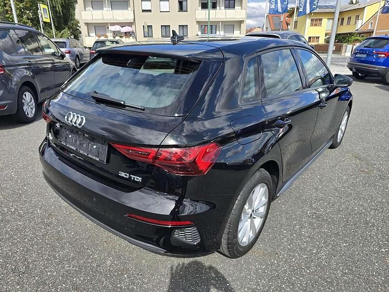 Gebraucht Audi A3 Ambiente 116 PS (85 kW) 2020 Schwarz Limousine