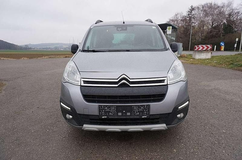 Gebraucht Citroën Berlingo XTR 99 PS (72 kW) 2017 Grau Van / Kleinbus