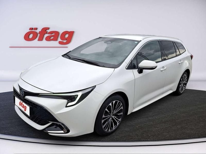 Weiß Gebraucht 2024 Toyota Corolla Active Kombi | € 24.990 (Fairer Preis) - Bild 1/3