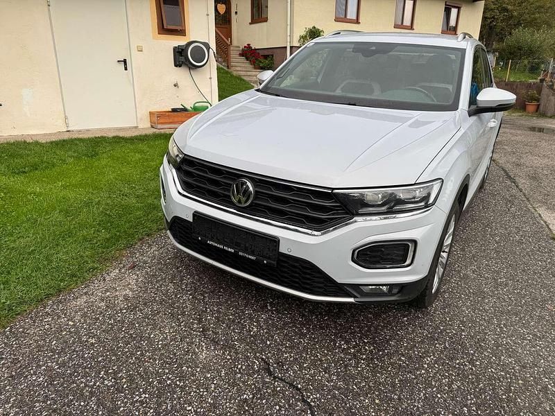 Silber Gebraucht 2018 VW T-Roc Sport SUV | € 20.000 (Fairer Preis) - Bild 1/4