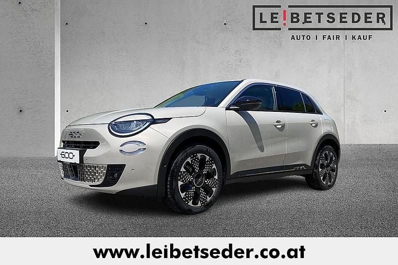 Gebraucht Fiat 600E La Prima 114 kW (156 PS) 2025 Beige SUV