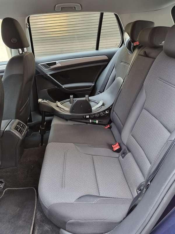 Gebraucht VW Golf VII Comfortline 110 PS (80 kW) 2014 Blau Limousine