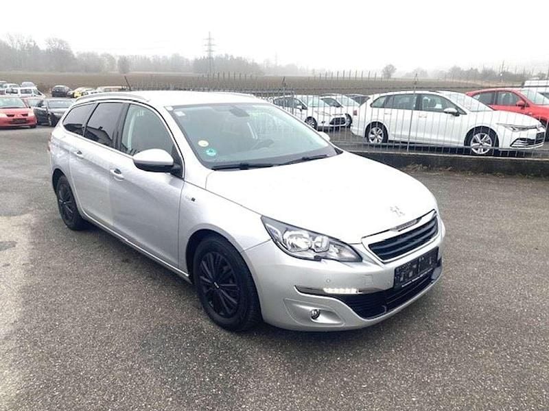 Gebraucht Peugeot 308 SW Allure 111 PS (81 kW) 2015 Silber Kombi